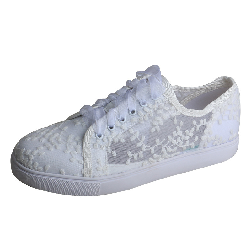 Embroidery Shoes - Białe sneakersy damskie Wedopus, płaskie buty