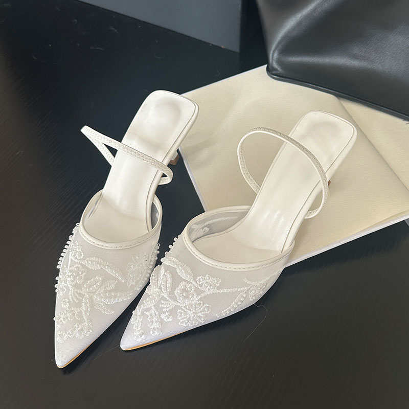 Embroidery Flower - Eleganckie sandały slingback damskie na cienkim