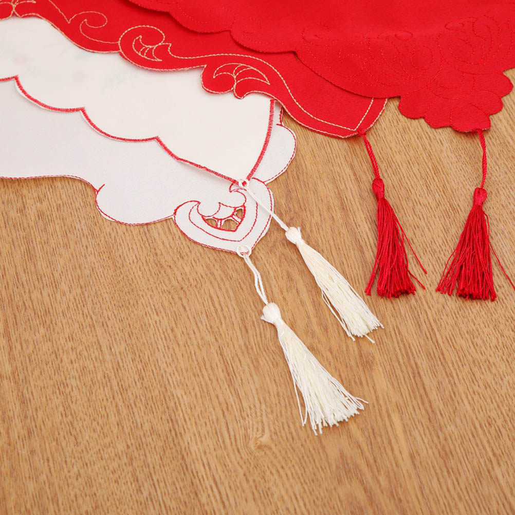 Świąteczny wzór na obrus z haf – Embroidery Xmas Decorations recenzja i cena