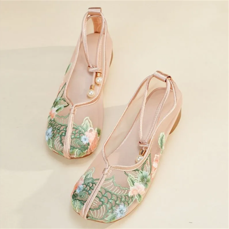 Popularne sandały, buty z siat – Embroidery Shoes recenzja i cena