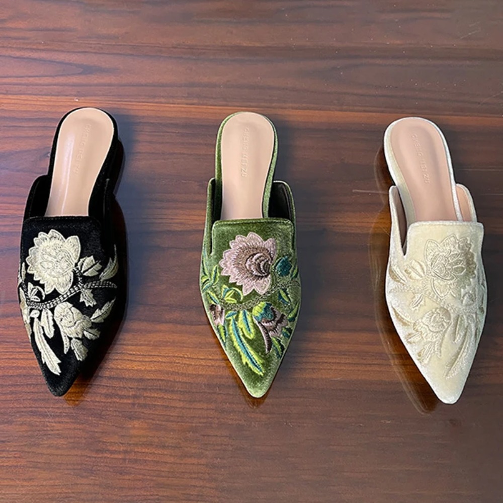 Aksamitne mule z haftowanym kw – Embroidery Flower recenzja i cena