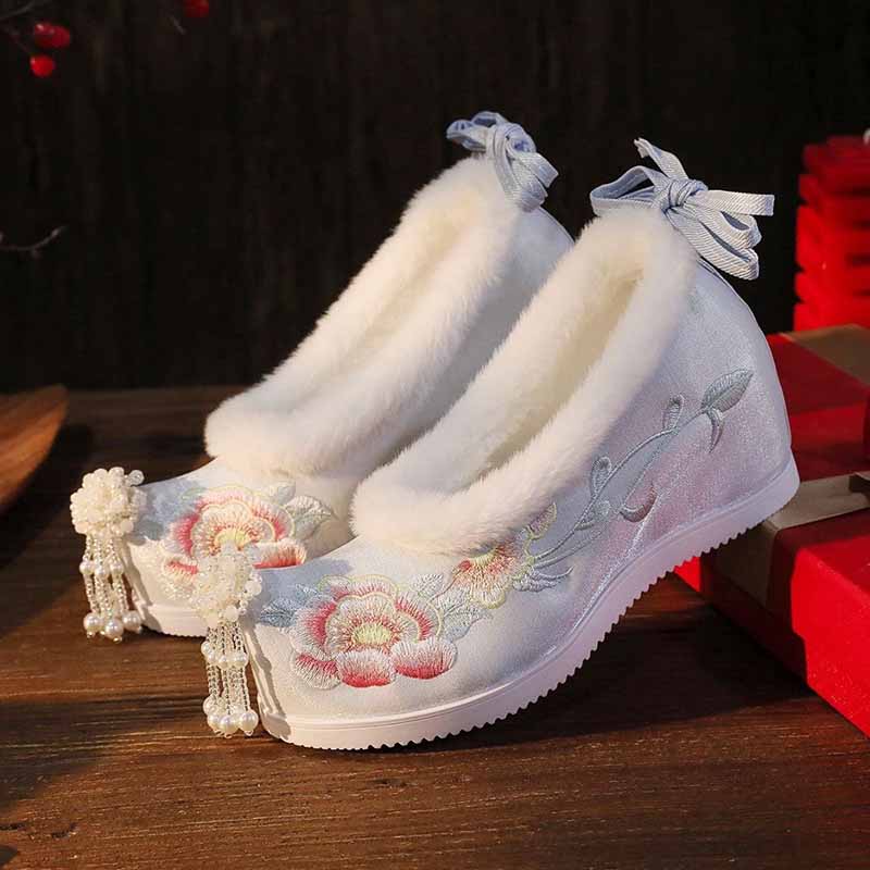Damskie rozmiary plus size 41  – Embroidery Shoes recenzja i cena