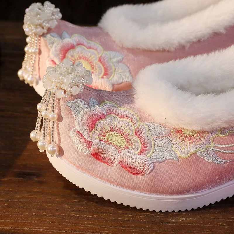 Damskie rozmiary plus size 41  – Embroidery Shoes recenzja i cena