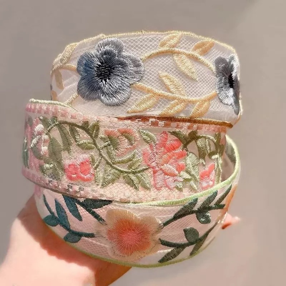 Wiosenna Koronkowa Haftowana K – Embroidery Hoop recenzja i cena